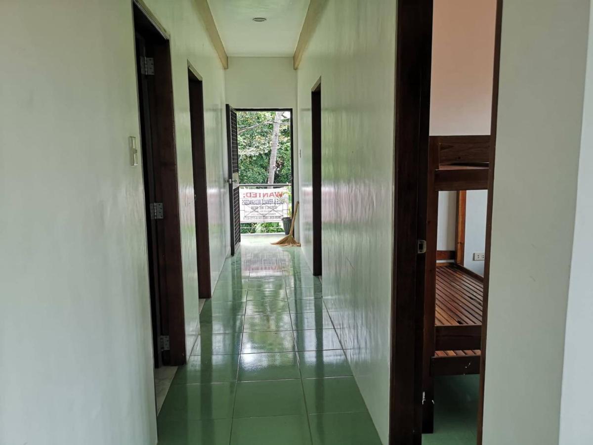 Ferienwohnung Estrelle Orange House - Backpackers Hub Puerto Princesa Exterior foto