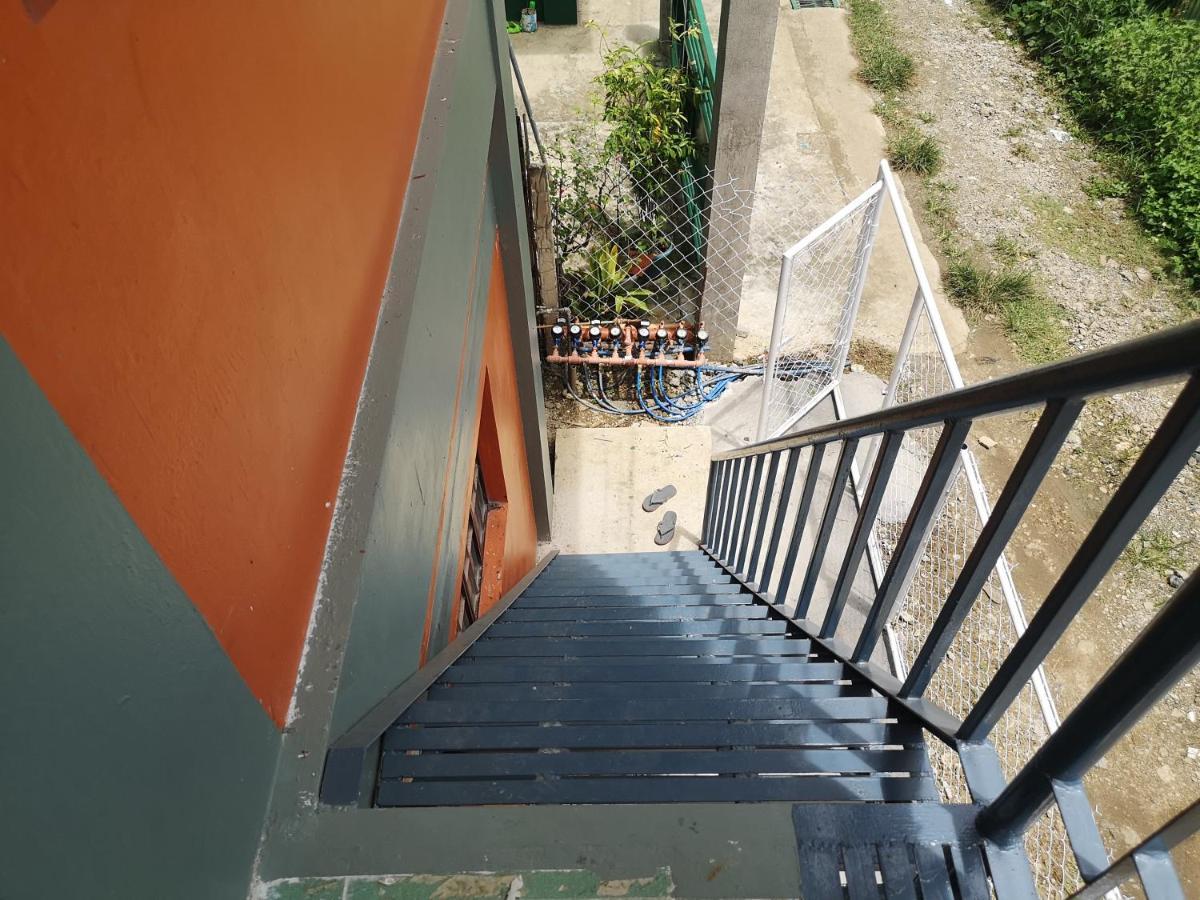 Ferienwohnung Estrelle Orange House - Backpackers Hub Puerto Princesa Exterior foto