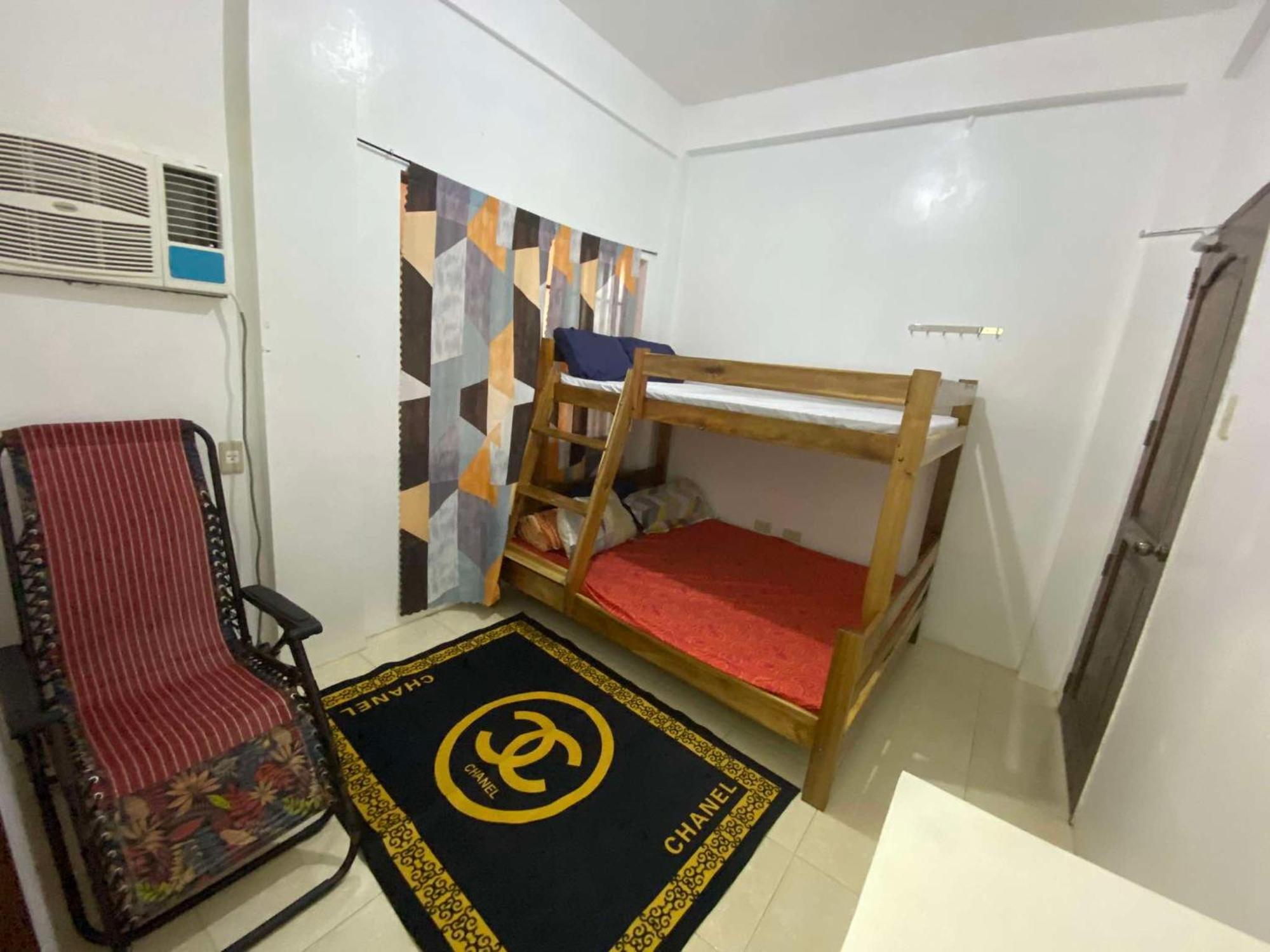 Ferienwohnung Estrelle Orange House - Backpackers Hub Puerto Princesa Exterior foto